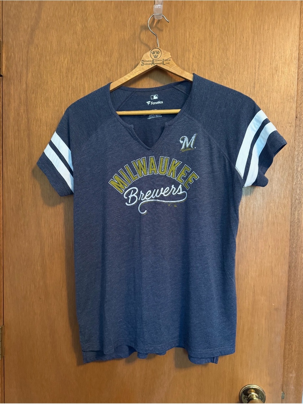 MLB Fanatics Milwaukee Brewers Women’s T-Shirt - Size Large